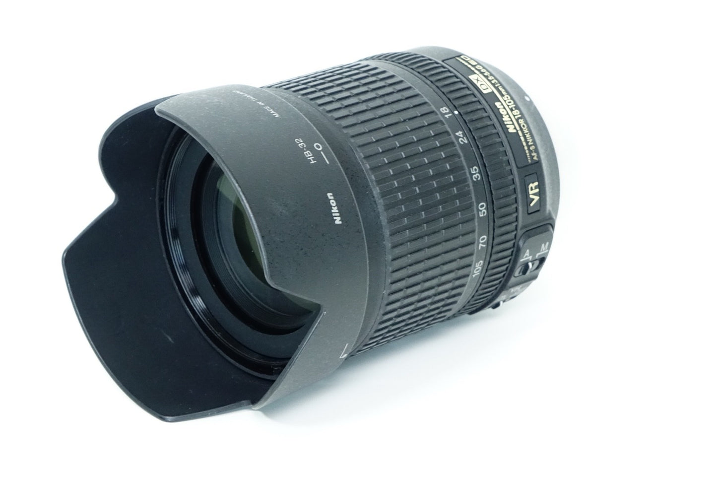 Obiettivo NIKON Nikkor AFS DX 18-105mm F/3,5-5,6 G ED VR Paraluce - Garanzia 12 mesi