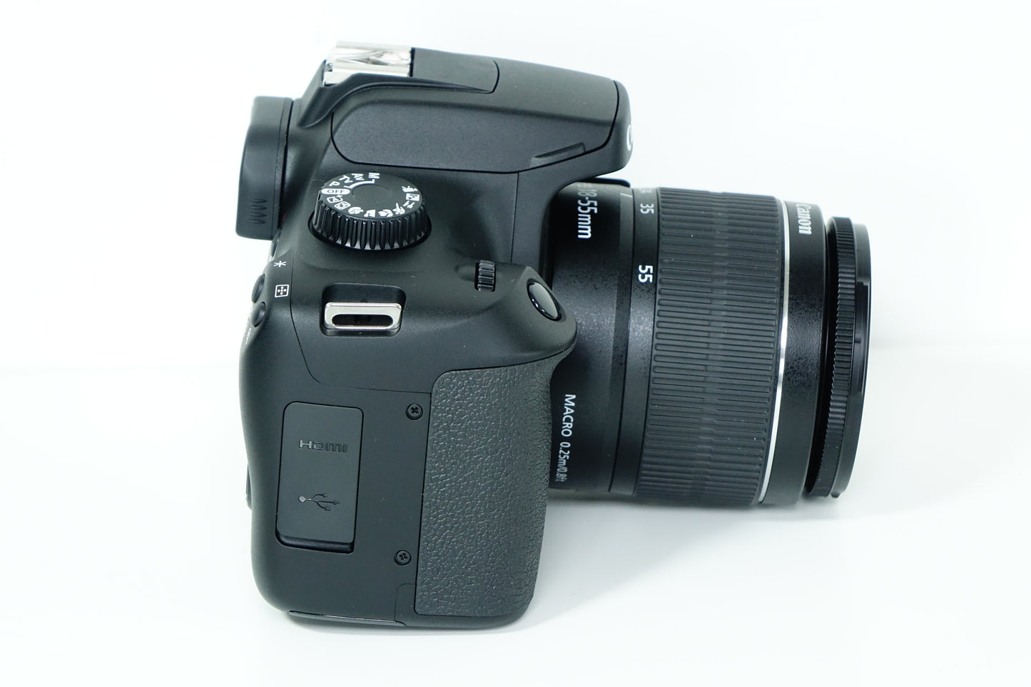 Canon EOS 4000D 18MP Obiettivo 18-55mm III Borsa - 293 SCATTI - Garanzia 12 mesi