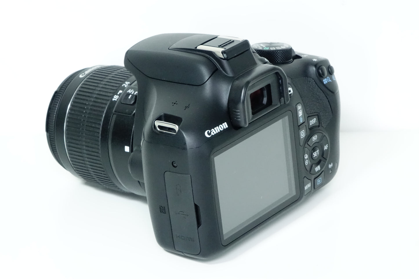 Canon EOS 1300D Reflex Obiettivo 18-55 III + ZAINO - Garanzia 12 mesi - 5607 SCATTI