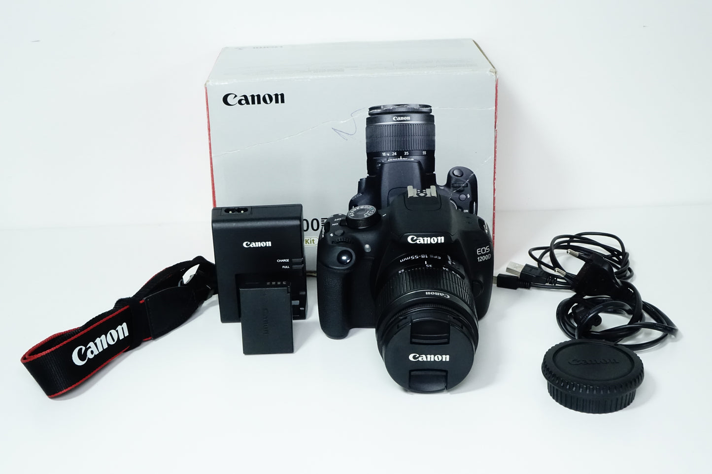 Canon EOS 1200D Kit Obiettivo 18-55mm III - 3297 SCATTI - Garanzia 12 mesi