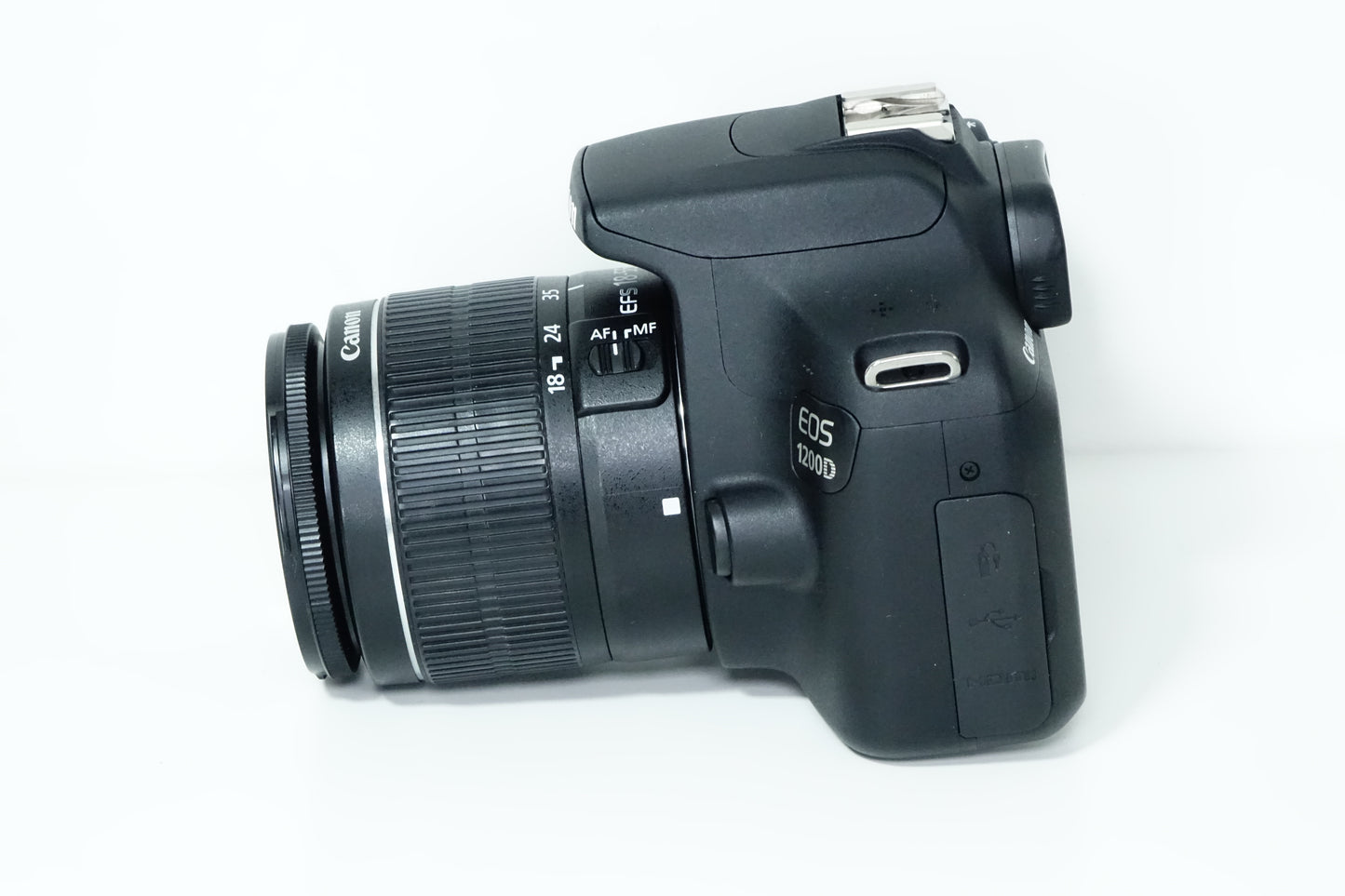 Canon EOS 1200D Kit Obiettivo 18-55mm III - 3297 SCATTI - Garanzia 12 mesi