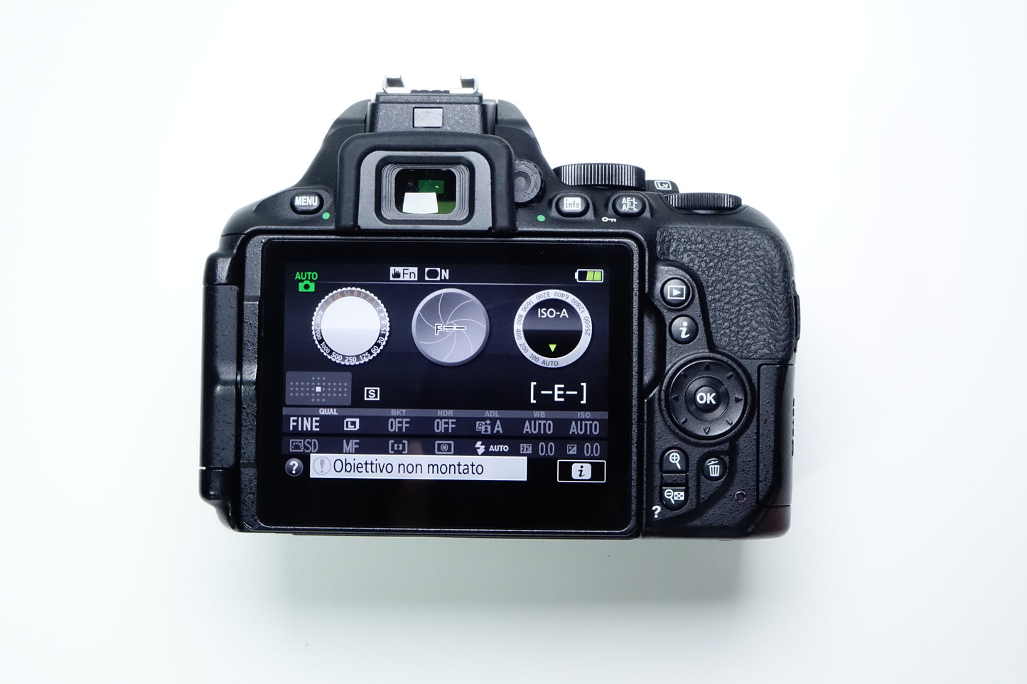 Nikon D5600 Reflex DSLR Corpo Body - 7098 SCATTI - Garanzia 12 mesi