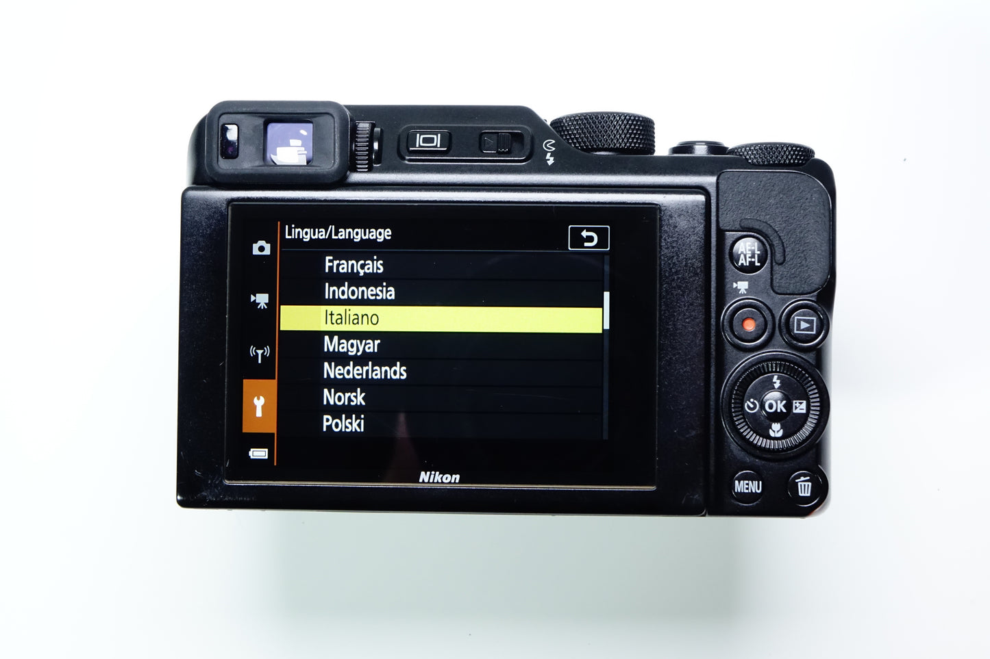 Nikon Coolpix A1000 Compatta Nera 16MP + Borsa - Garanzia 12 Mesi