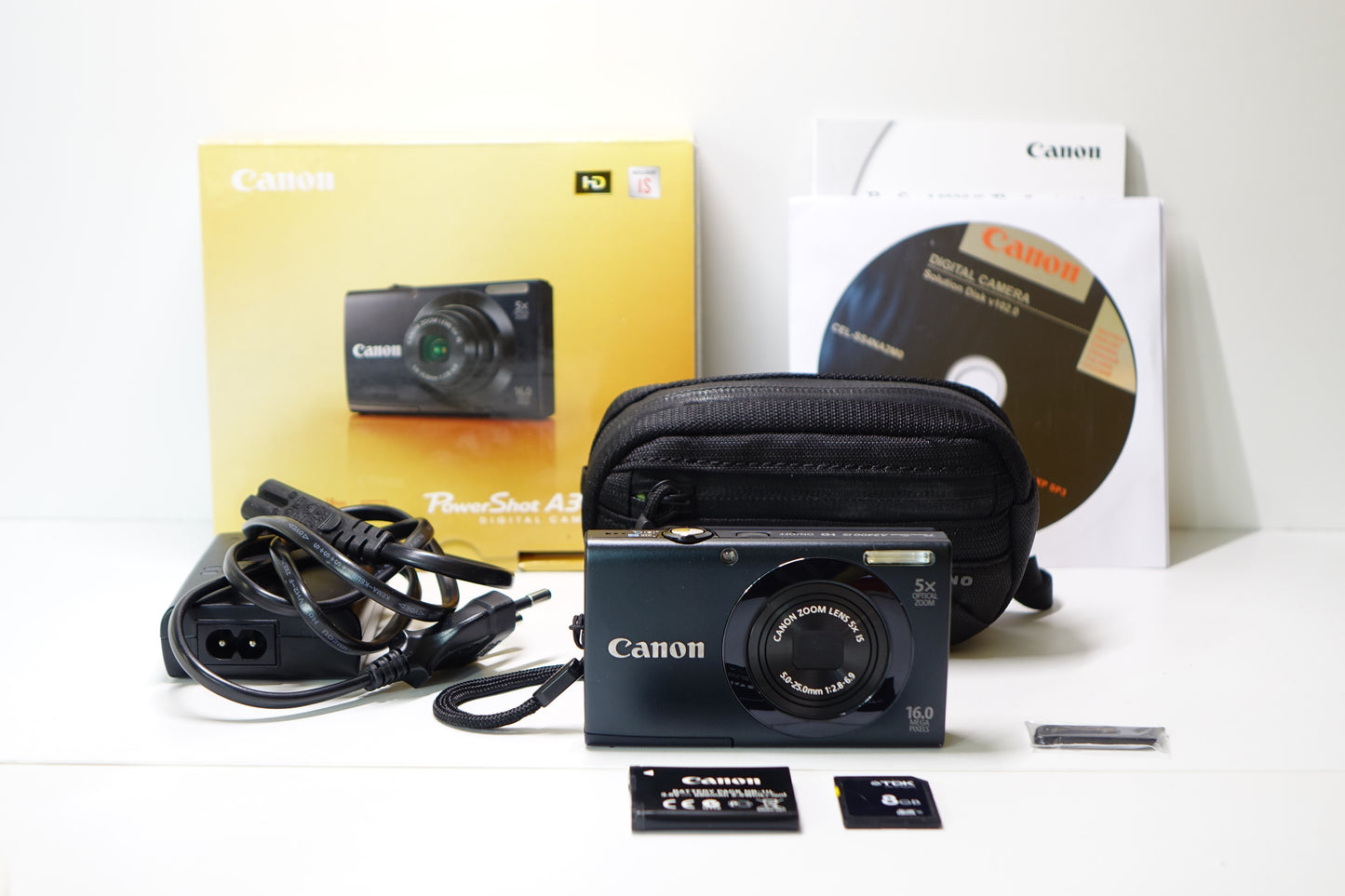 Canon PowerShot A3400 IS 16MP Nera Fotocamera Digicam SD 8GB + Custodia - Garanzia 12 mesi