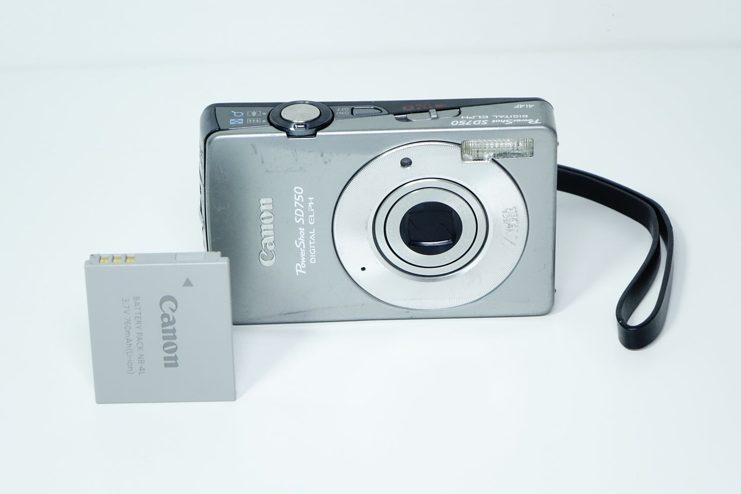 *LEGGI* Canon PowerShot SD750 / IXUS 75 Compatta CCD Argento