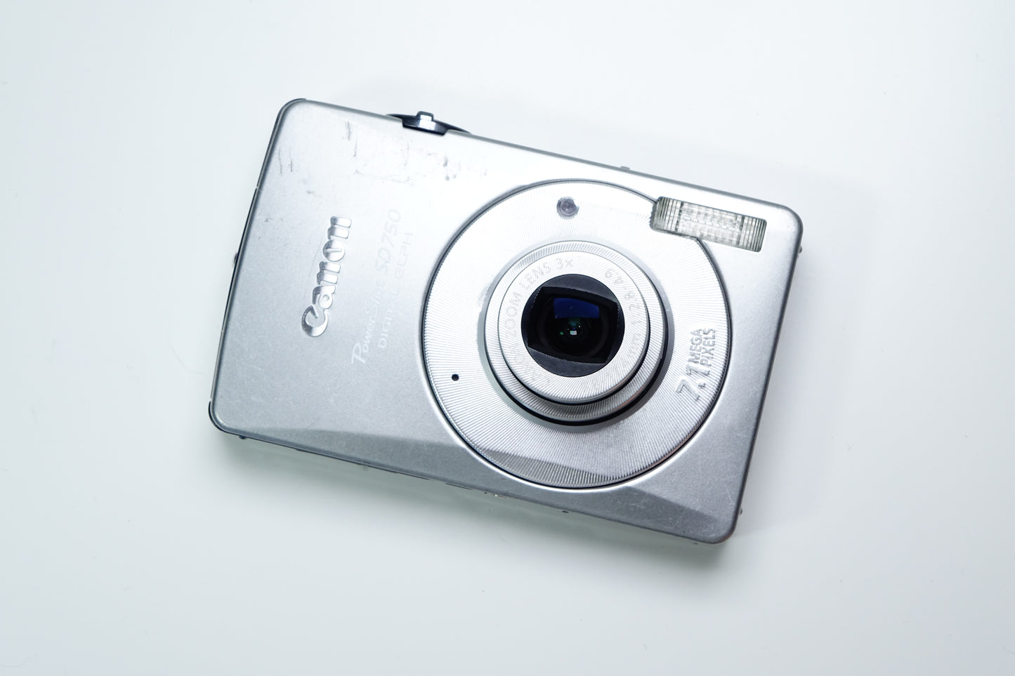 *LEGGI* Canon PowerShot SD750 / IXUS 75 Compatta CCD Argento