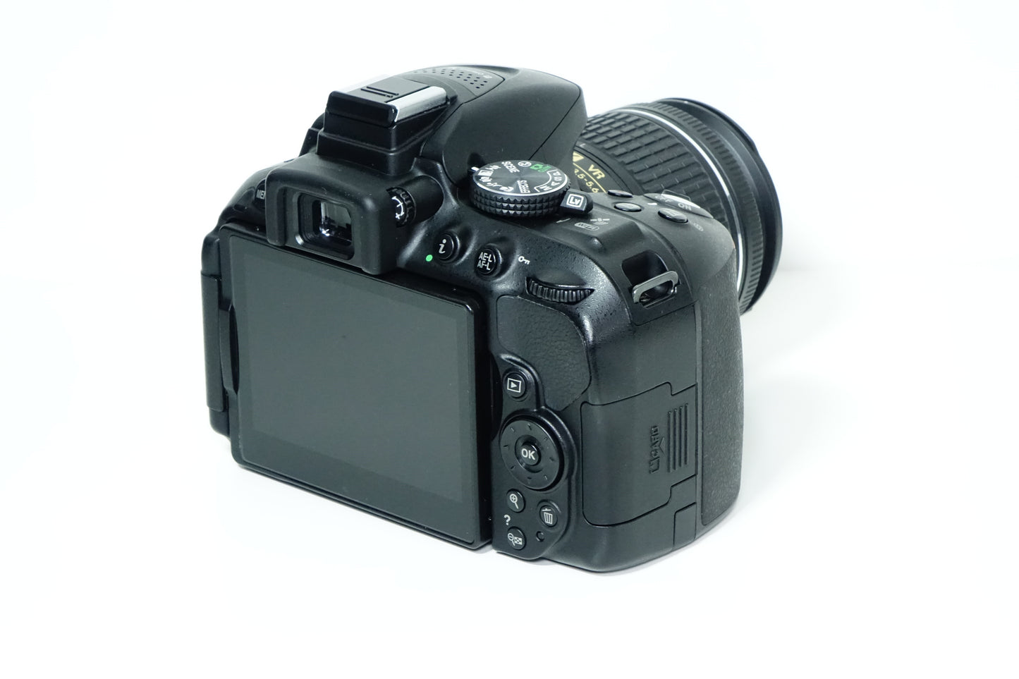Nikon D5300 Obiettivo AF-P 18-55mm VR + Borsa - 1669 SCATTI - Garanzia 12 mesi