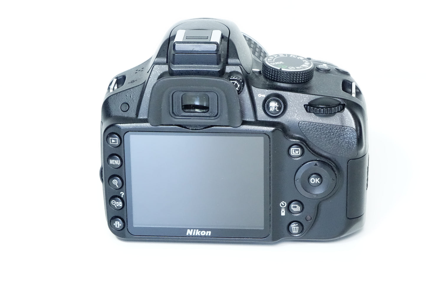 Nikon D3200 Obiettivo Nikkor 18-55mm G VR II + BORSA, Treppiedi - Garanzia 12 mesi