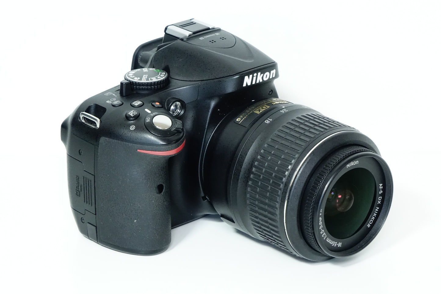 Nikon D5200 Obiettivo 18-55mm G VR + BORSA - 18285 SCATTI - Garanzia 12 mesi