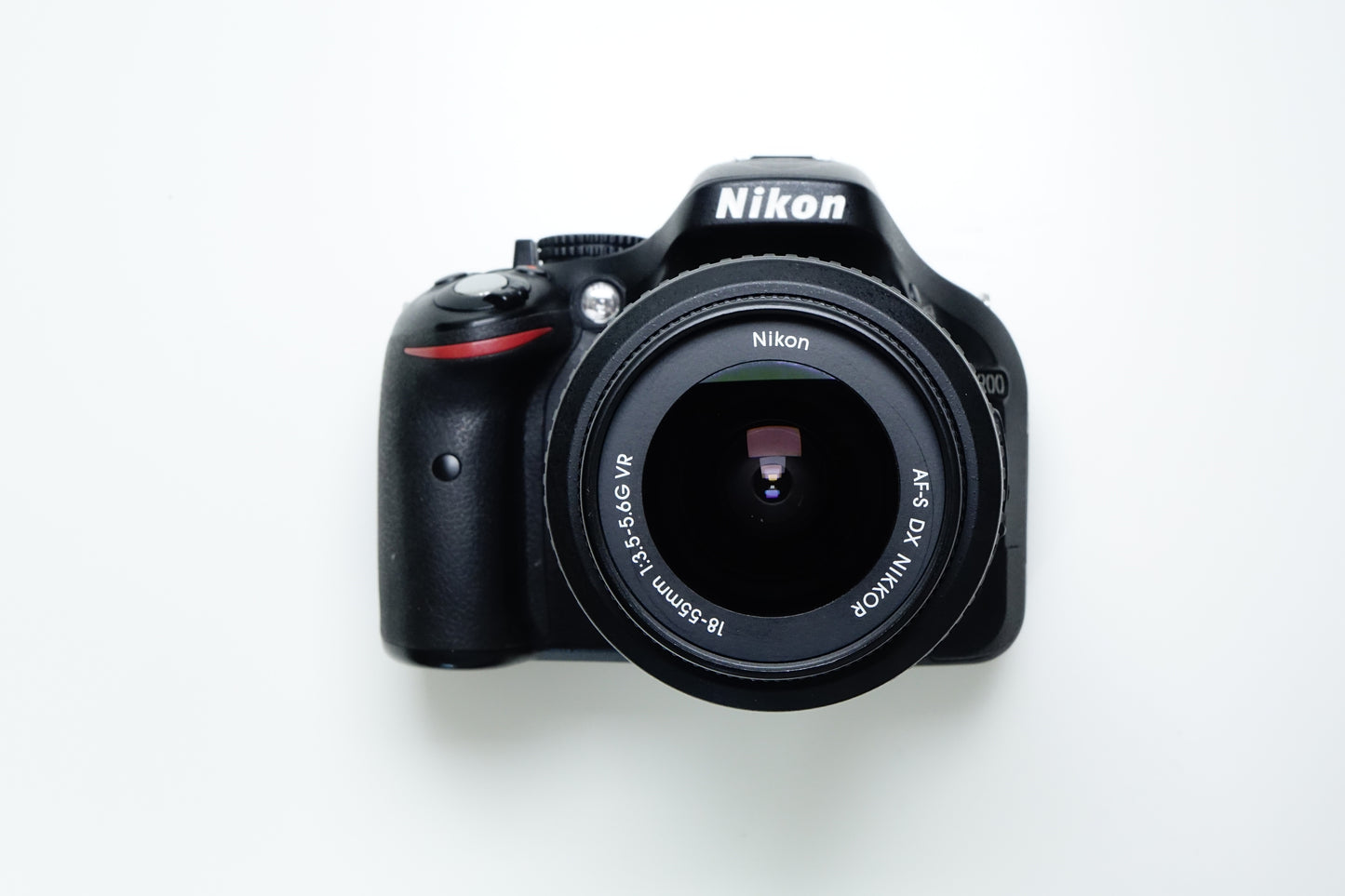 Nikon D5200 Obiettivo 18-55mm G VR + BORSA - 18285 SCATTI - Garanzia 12 mesi