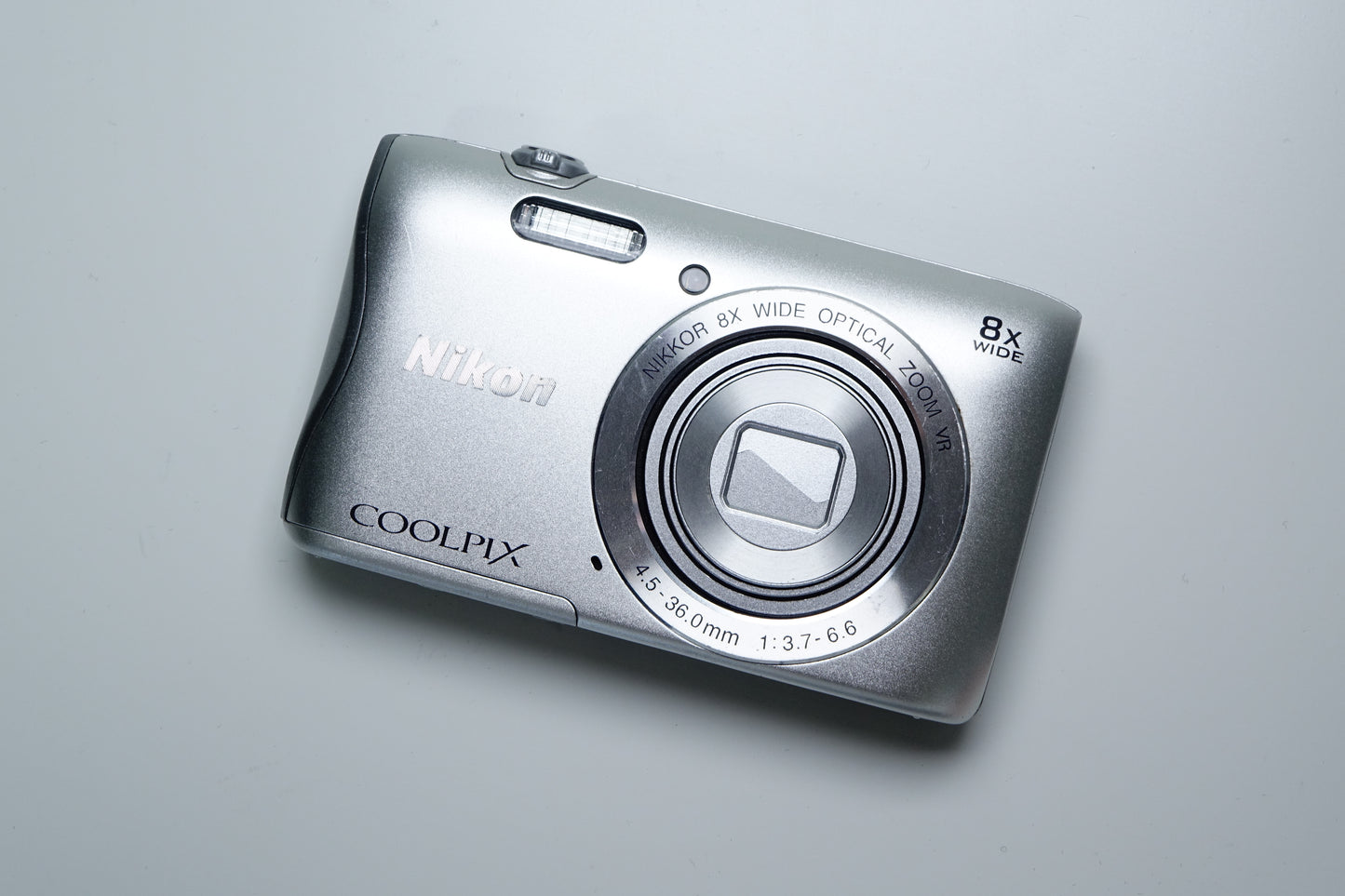Nikon Coolpix S3700 Argento Compatta 20,1MP CCD - GARANZIA 12 MESI