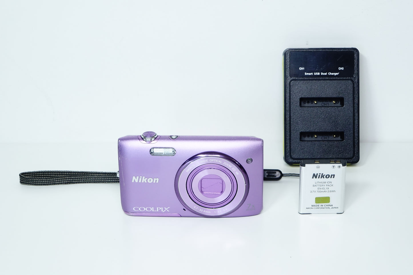 *LEGGI* Nikon Coolpix S3500 Viola Fotocamera Compatta - GARANZIA 12 MESI
