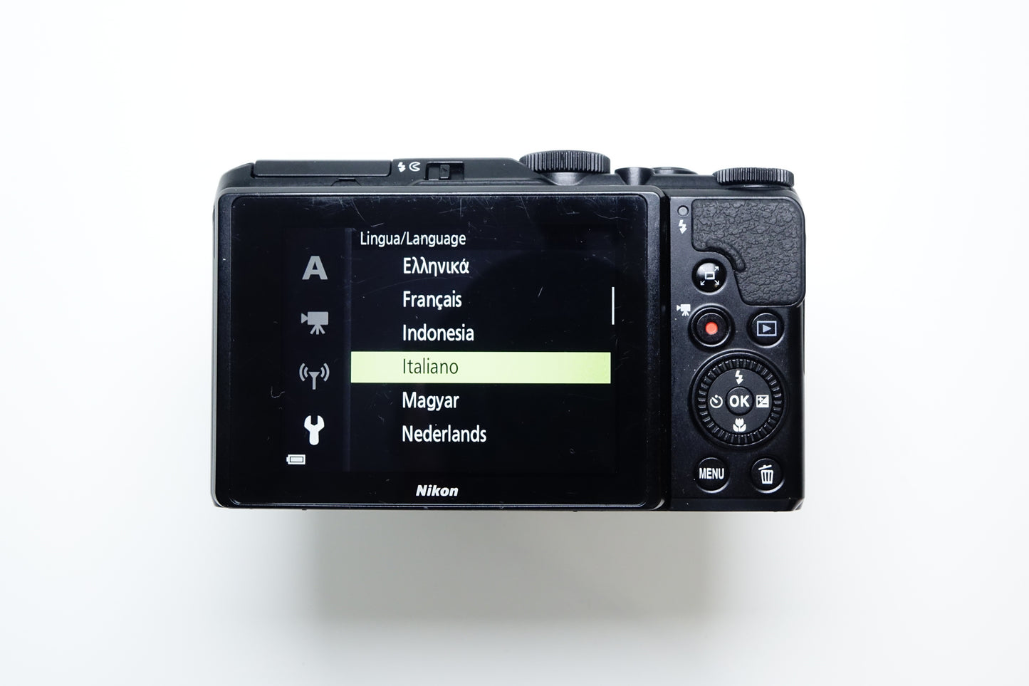 NIKON Coolpix A900 Nera 20MP ZOOM 35X + 2 Batterie - Garanzia 12 mesi