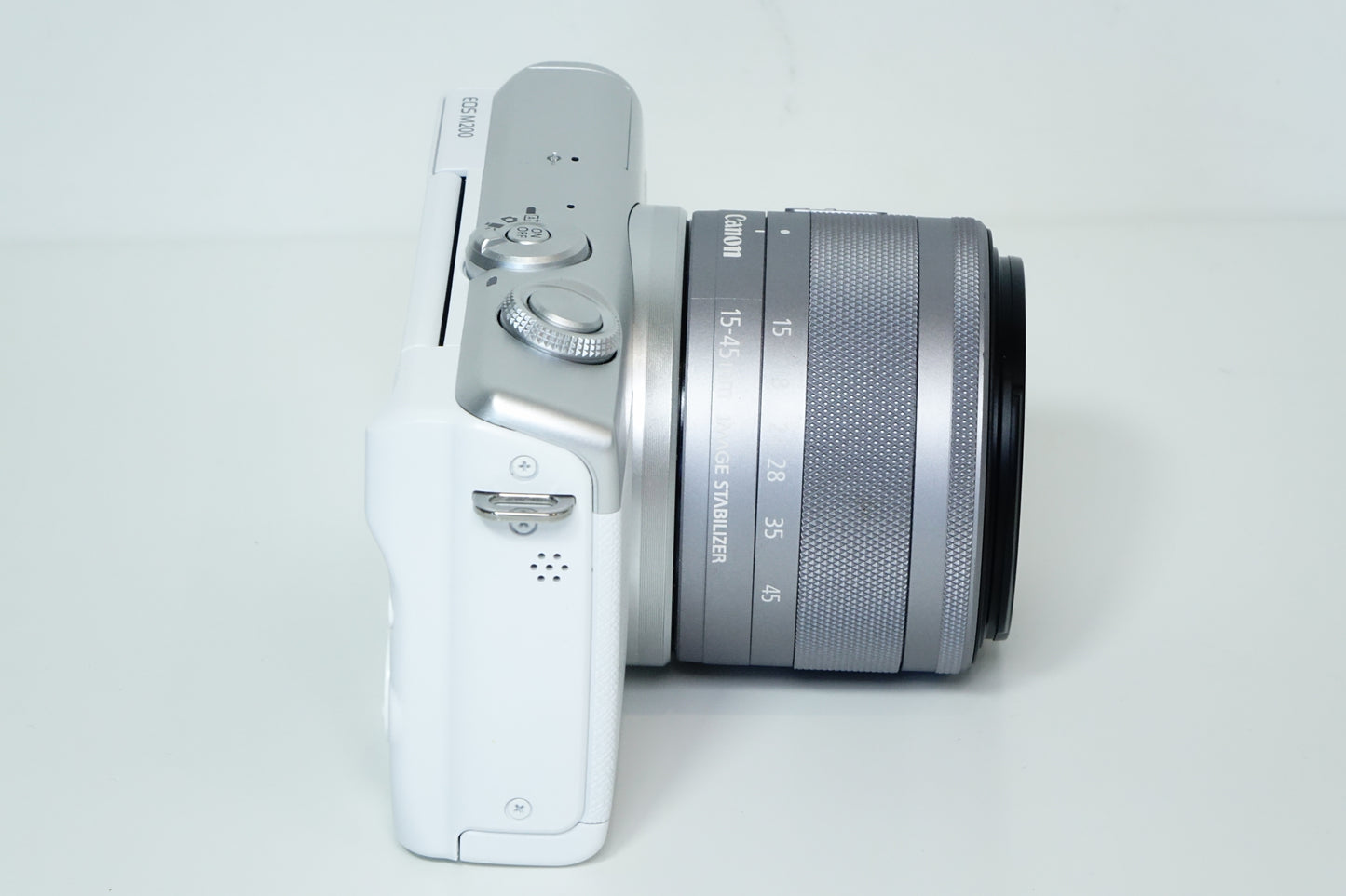 Canon EOS M200 Bianca Obiettivo 15-45mm STM + Custodia - Garanzia 12 mesi
