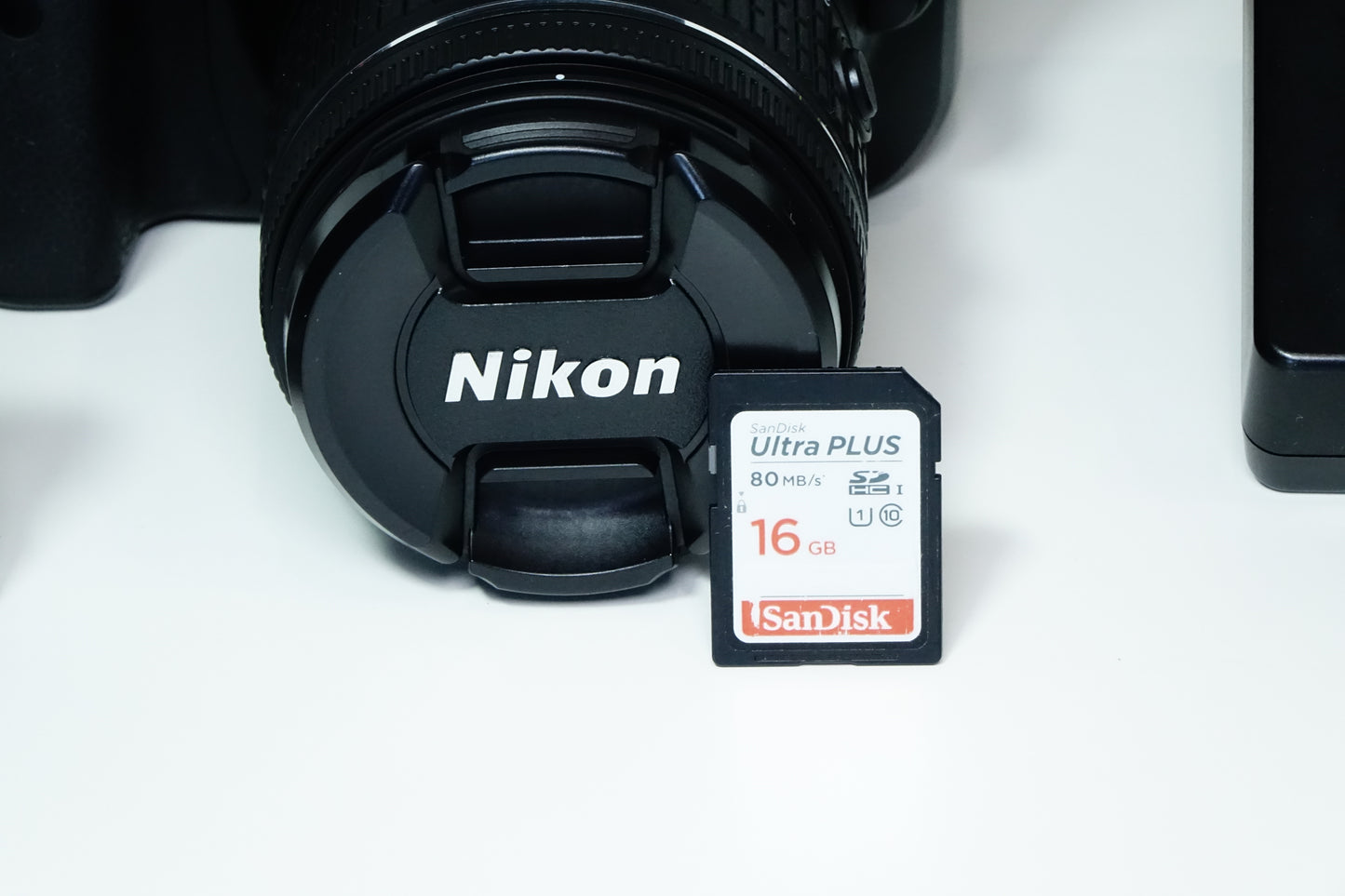 Nikon D3300 Obiettivo AF-P 18-55mm G VR Borsa SD 16GB - Garanzia 12 mesi - 1576 SCATTI