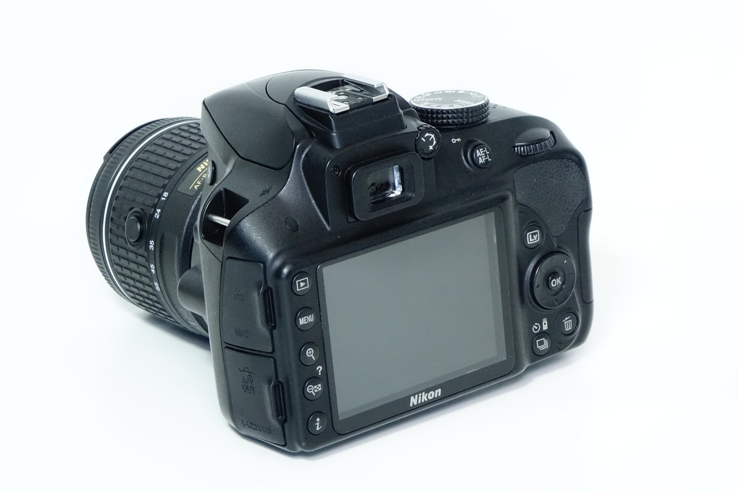 Nikon D3300 Obiettivo AF-P 18-55mm G VR Borsa SD 16GB - Garanzia 12 mesi - 1576 SCATTI