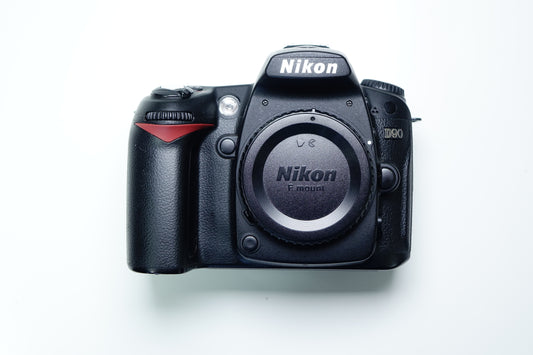 Nikon D90 Reflex Corpo Body + Borsa, 2 Batterie - 9200 SCATTI - Garanzia 12 mesi