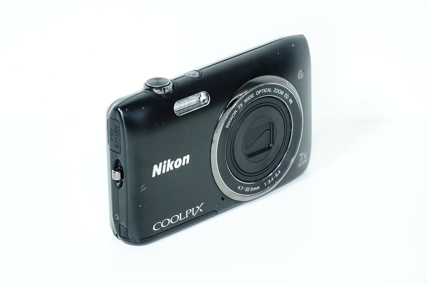 Nikon S3500 Compatta CCD Nera + SD 4GB, Custodia - GARANZIA 12 MESI