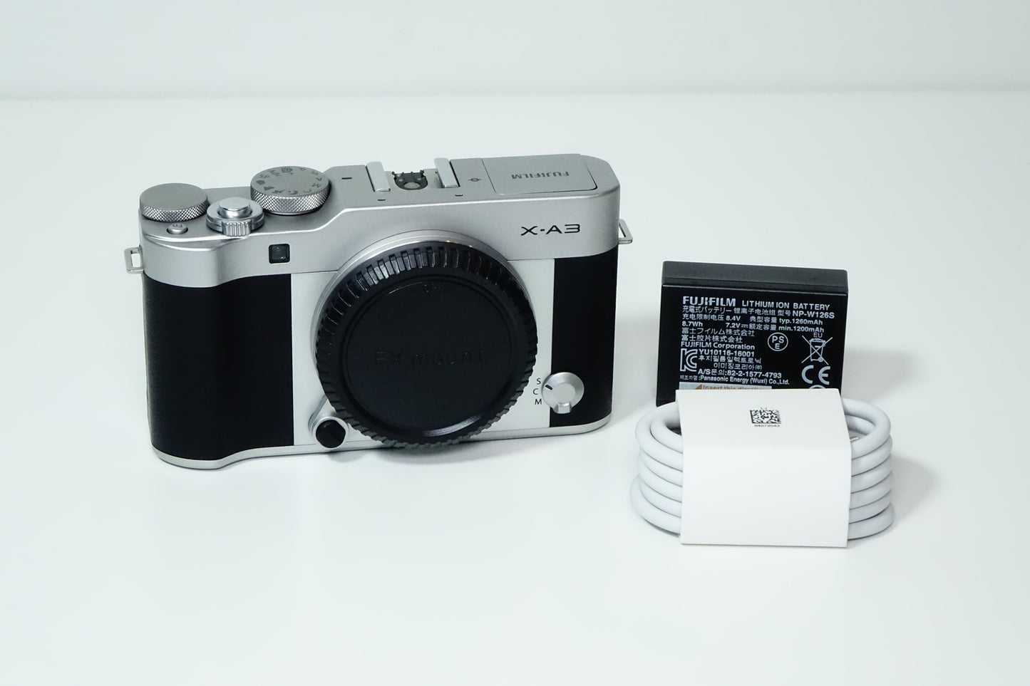 Fujifilm X-A3 XA3 Fotocamera Mirrorless Argento 24,2MP - GARANZIA 12 MESI