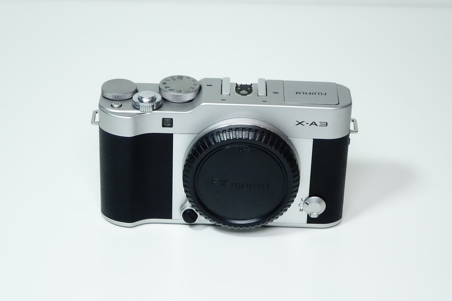 Fujifilm X-A3 XA3 Fotocamera Mirrorless Argento 24,2MP - GARANZIA 12 MESI