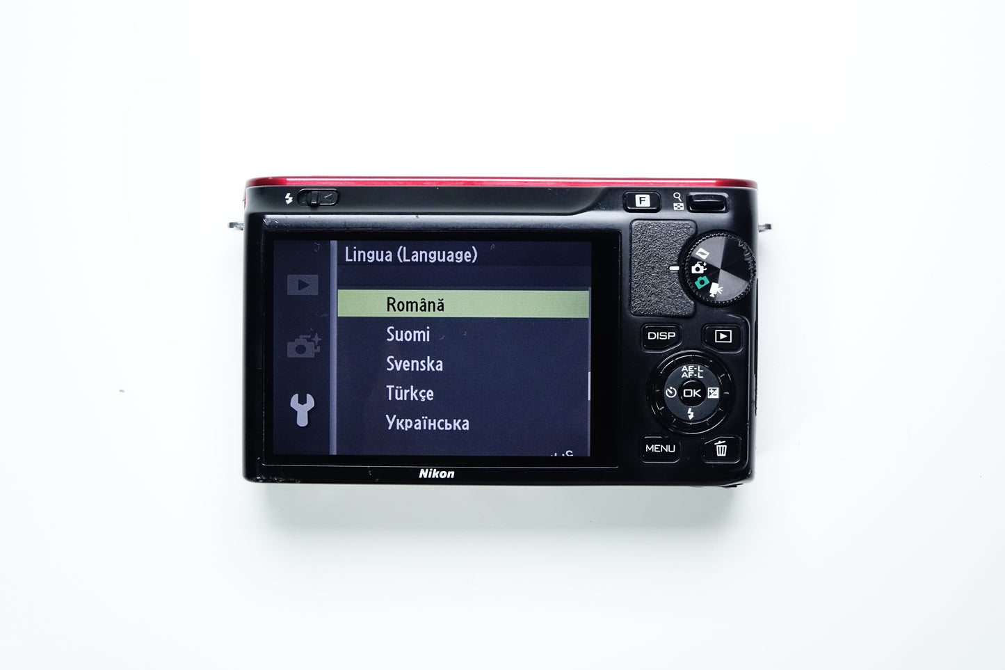 Nikon 1 J1 Mirrorless Rossa Body + Borsa - 2980 SCATTI - GARANZIA 12 MESI