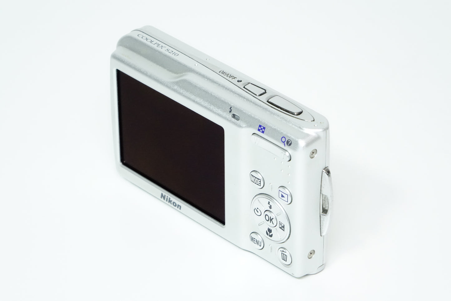 Nikon Coolpix S210 8MP Fotocamera Compatta Argento + SD - GARANZIA 12 MESI