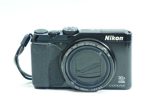 Nikon Coolpix S9900 16MP Fotocamera Compatta Zoom 30X Nera - Garanzia 12 mesi