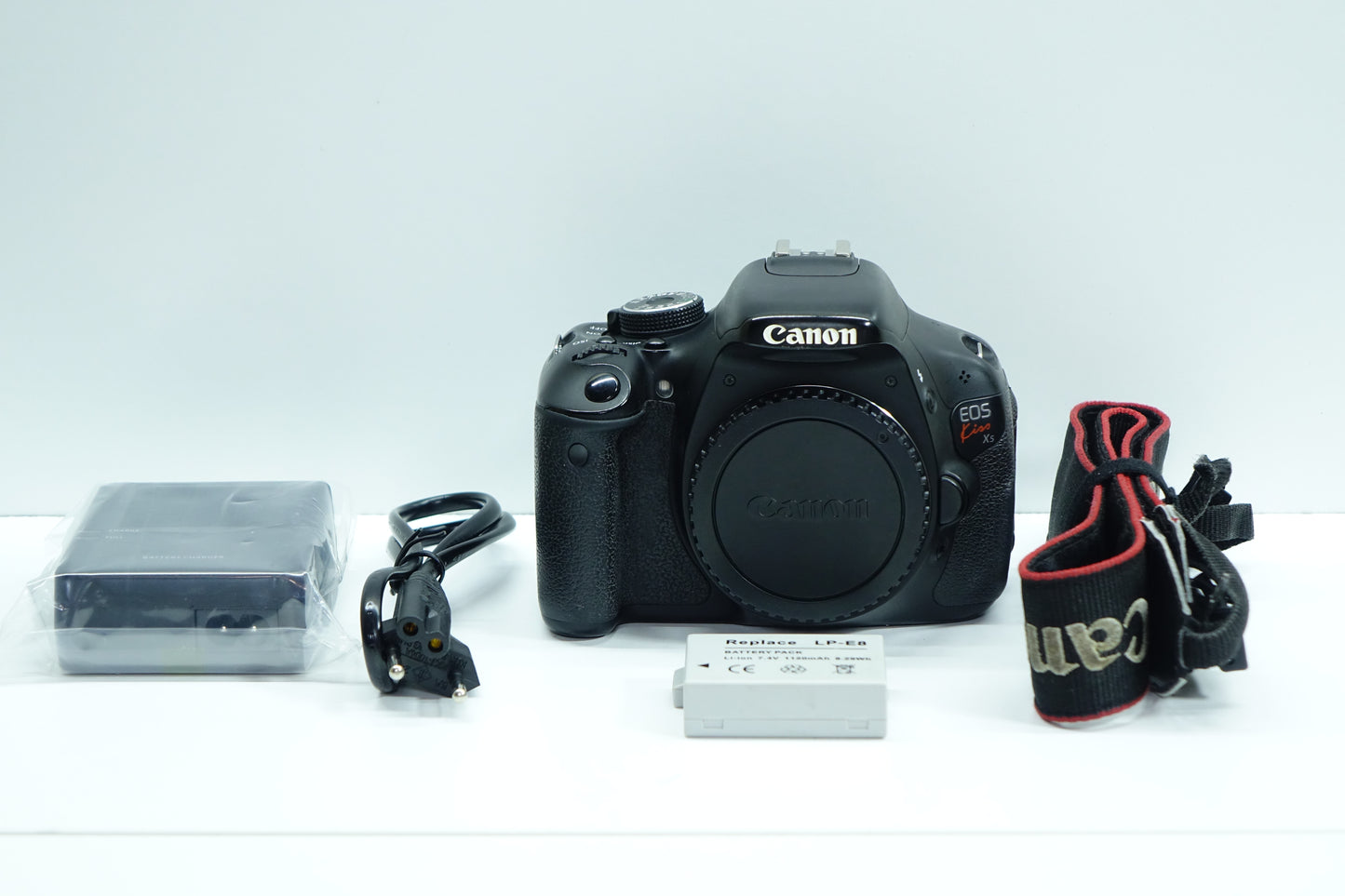 Canon EOS 600D Kiss X5 Reflex 18MP Body Solo Corpo Nero - Garanzia 12 mesi
