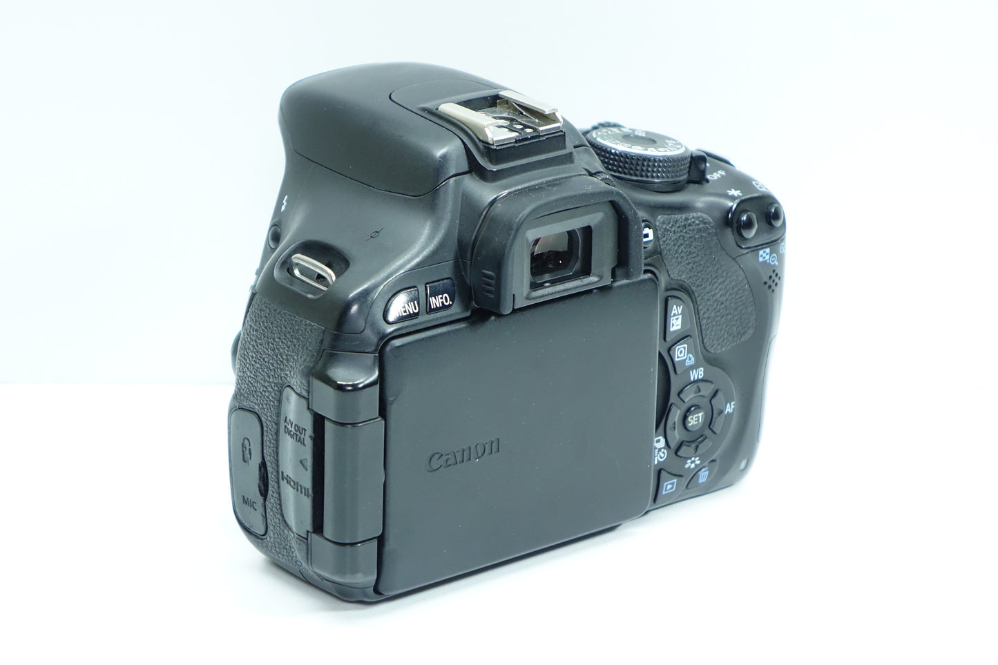 Canon EOS 600D Kiss X5 Reflex 18MP Body Solo Corpo Nero - Garanzia 12 mesi