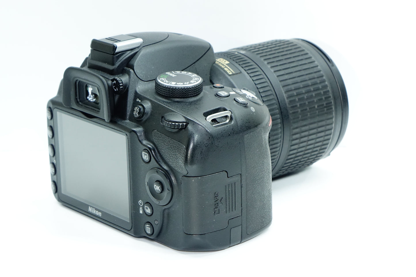 Nikon D3200 Obiettivo Nikkor DX 18-105mm G VR BORSA 5492 SCATTI - Garanzia 12 mesi