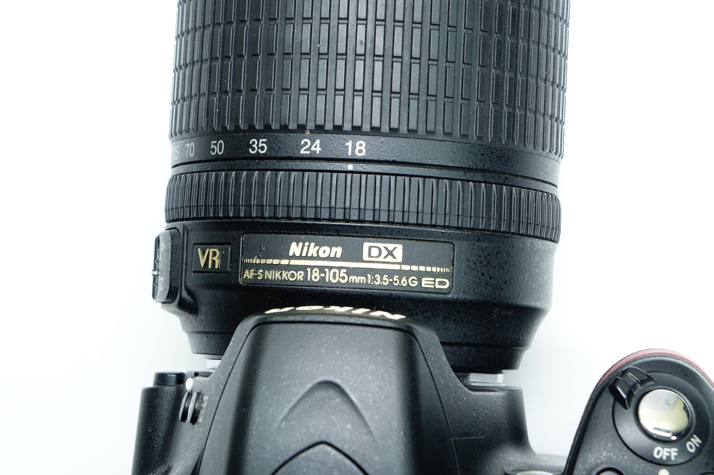 Nikon D3200 Obiettivo Nikkor DX 18-105mm G VR BORSA 5492 SCATTI - Garanzia 12 mesi
