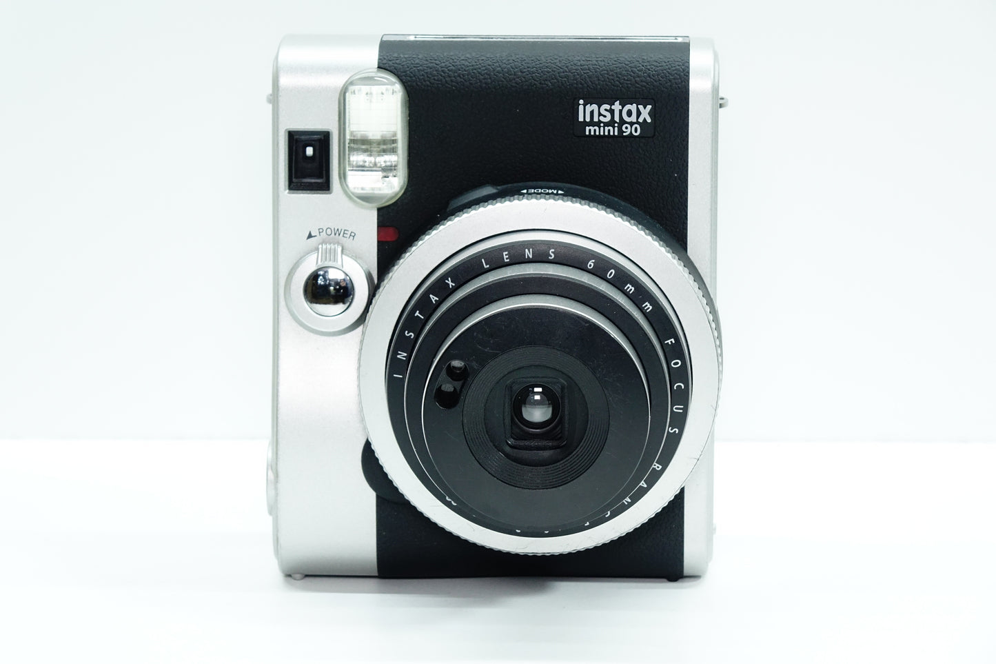 FUJIFILM Instax Mini 90 Neo Classic Nera/Argento Istantanea + Custodia - Garanzia 12 mesi