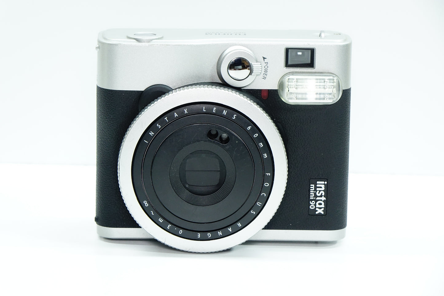 FUJIFILM Instax Mini 90 Neo Classic Nera/Argento Istantanea + Custodia - Garanzia 12 mesi