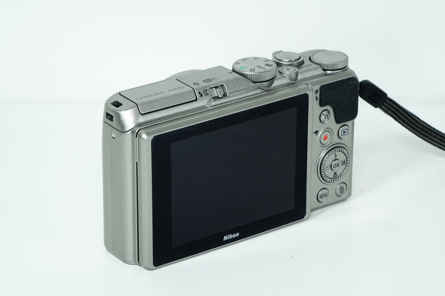 NIKON Coolpix A900 Silver Fotocamera Compatta 20MP 4K ZOOM 35X - Garanzia 12 mesi