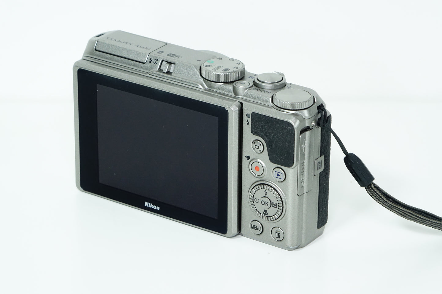 NIKON Coolpix A900 Silver Fotocamera Compatta 20MP 4K ZOOM 35X - Garanzia 12 mesi