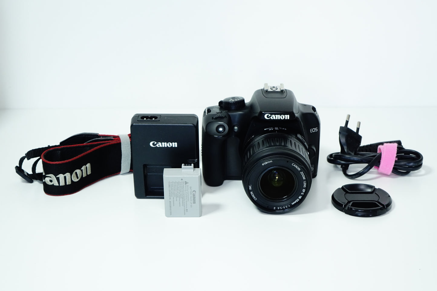 Canon EOS 1000D Reflex + Obiettivo EF-S 18-55mm II F/3,5-5,6 - Garanzia 12 mesi
