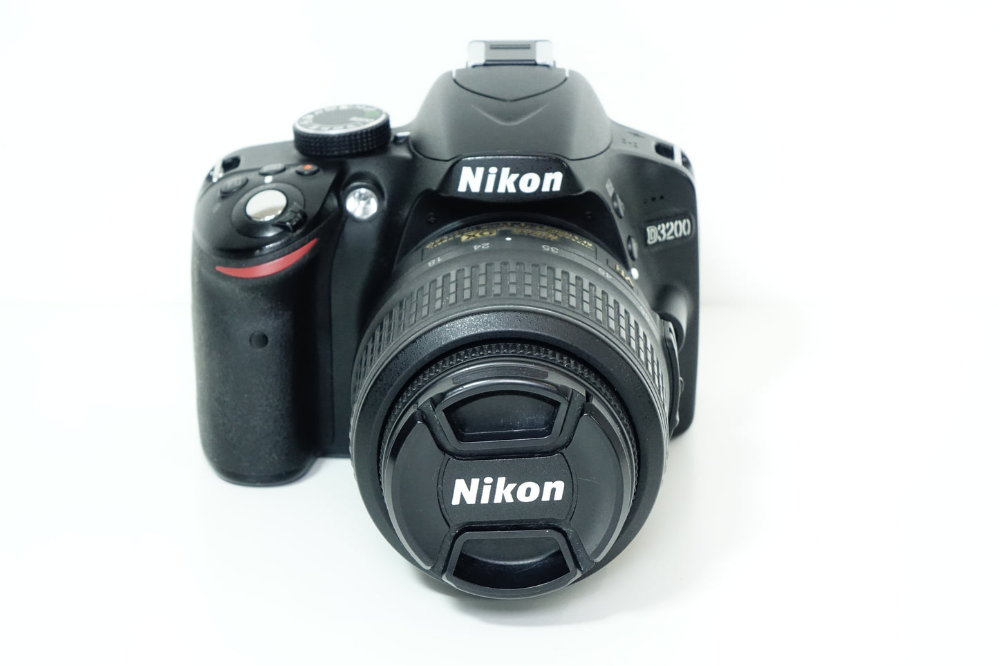 *LEGGI* Nikon D3200 + Obiettivo Nikkor 18-55mm G VR + BORSA - Garanzia 12 mesi