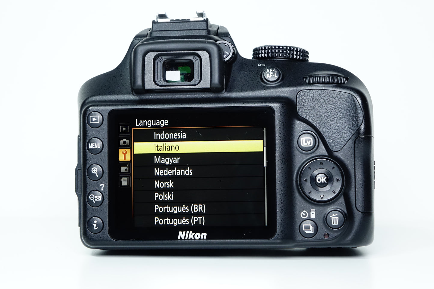 Nikon D3400 Obiettivo AFP 18-55mm G Kit BORSA SD 16GB 1252 SCATTI GARANZIA 1 ANNO