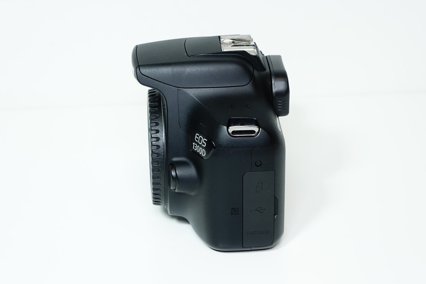 Canon EOS 1300D Reflex Corpo + 2 Batterie - Garanzia 12 mesi - 3968 SCATTI