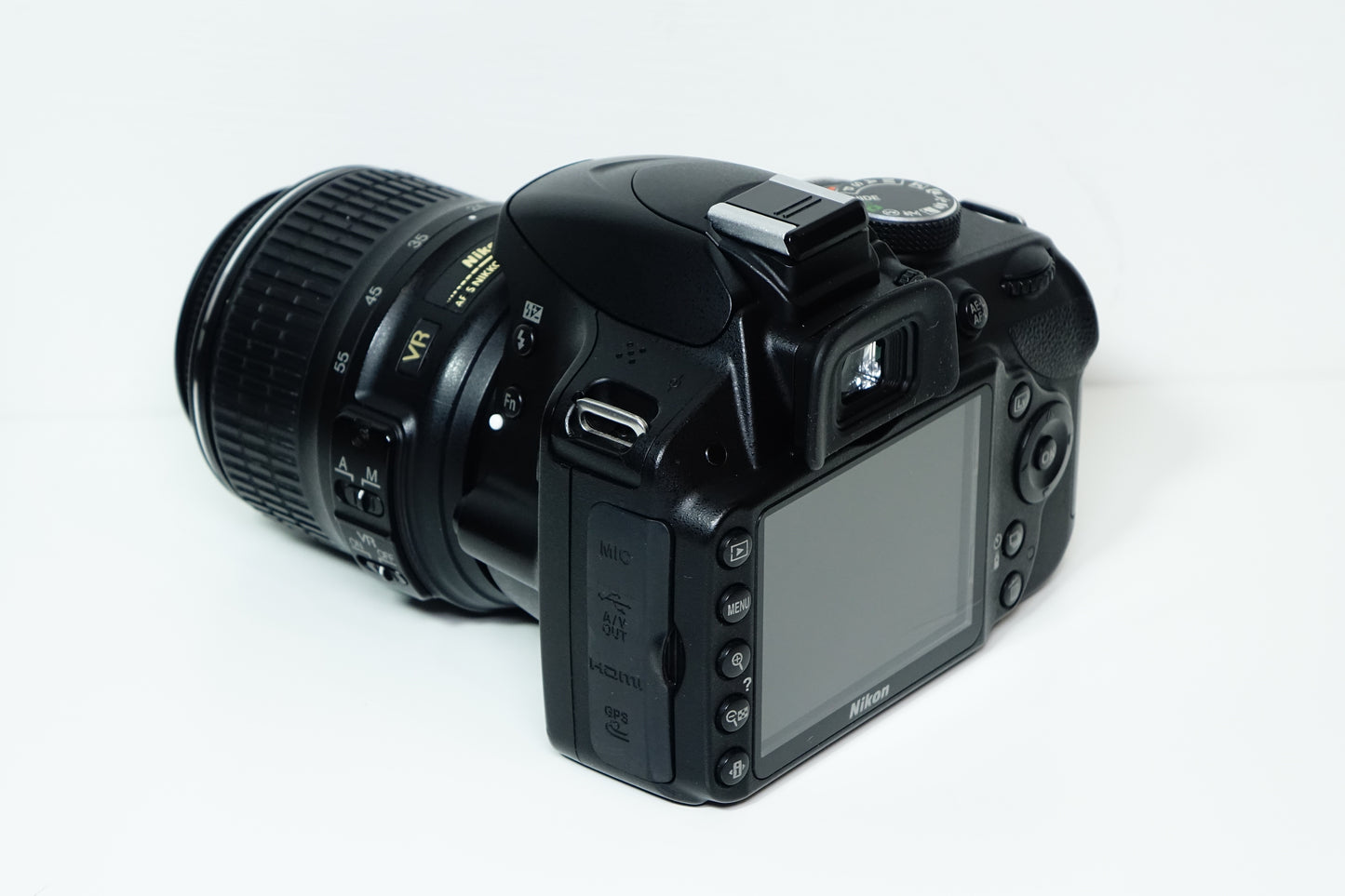 Nikon D3200 Obiettivo Nikkor DX 18-55mm G VR + BORSA, SD 16GB - Garanzia 12 mesi