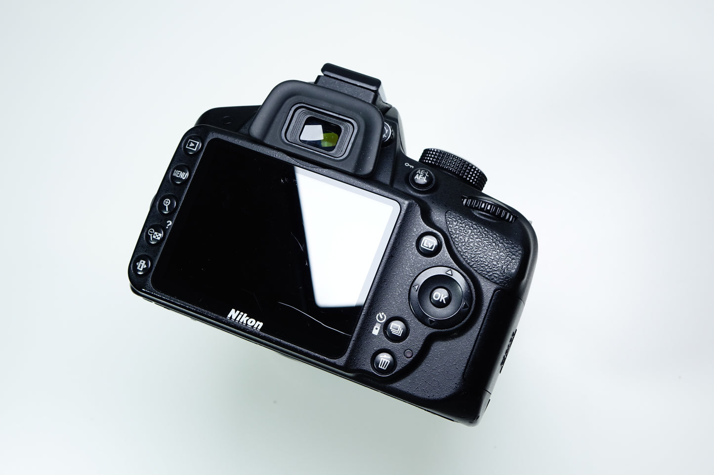 Nikon D3200 Obiettivo Nikkor DX 18-55mm G VR + BORSA, SD 16GB - Garanzia 12 mesi