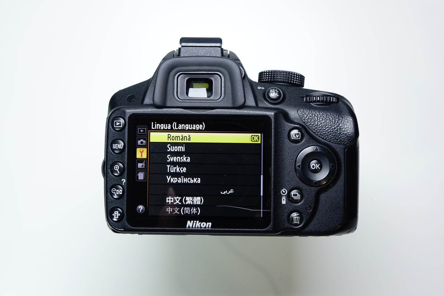 Nikon D3200 Obiettivo Nikkor DX 18-55mm G VR + BORSA, SD 16GB - Garanzia 12 mesi