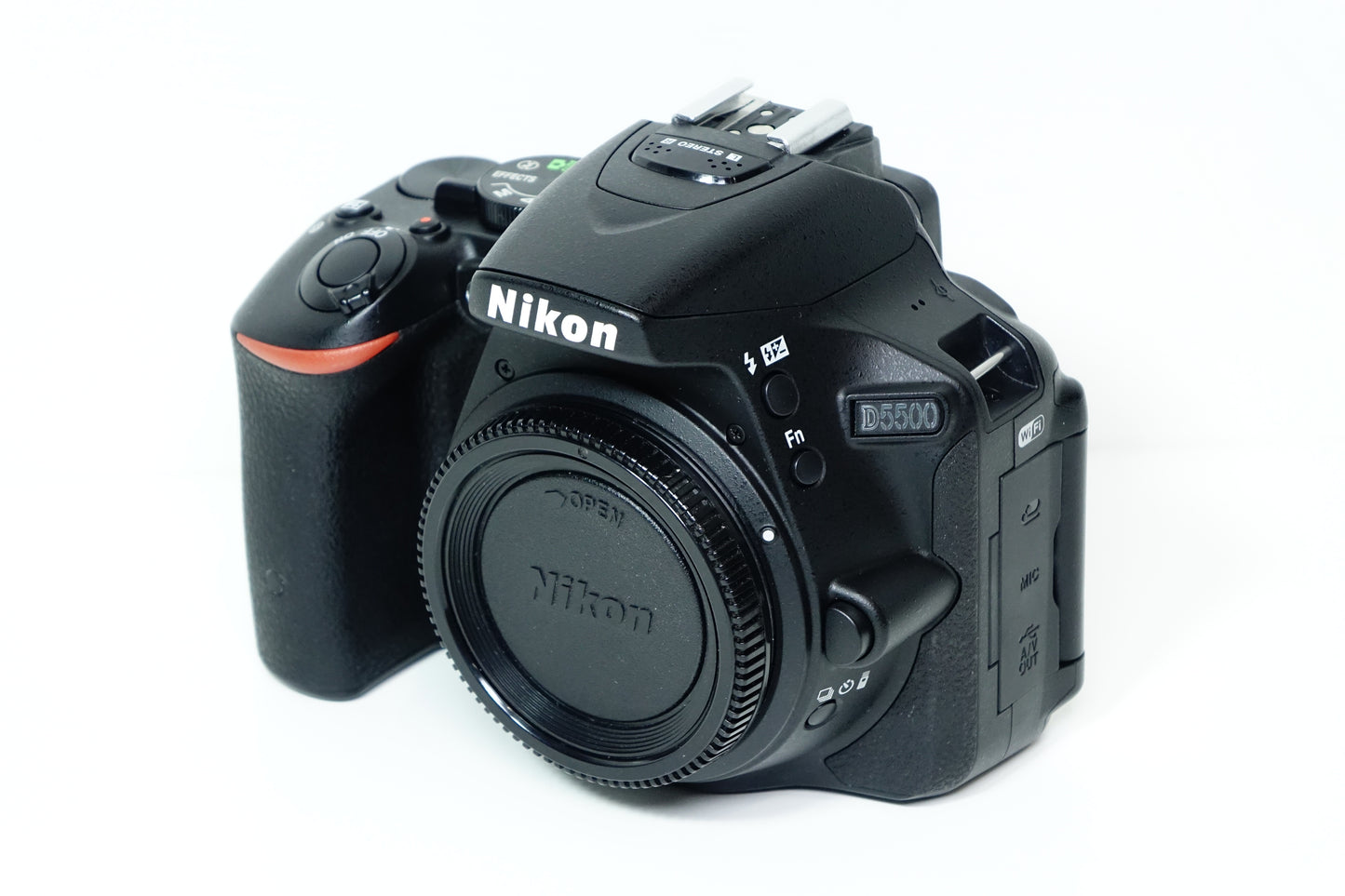 Nikon D5500 Corpo Reflex DSLR - 2481 SCATTI - Garanzia 12 mesi