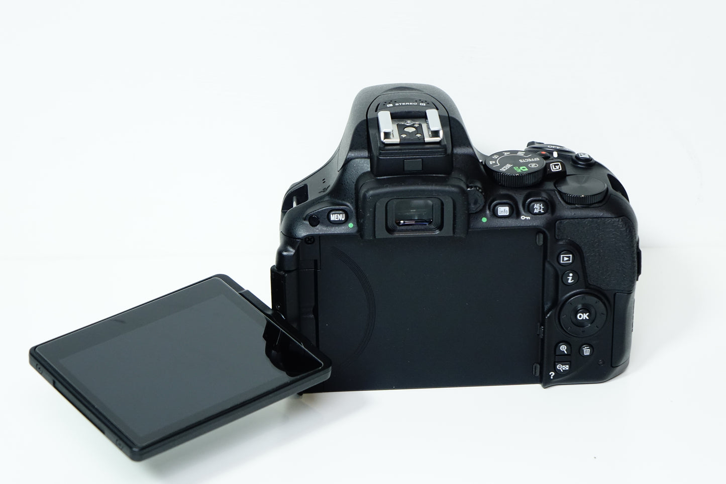 Nikon D5500 Corpo Reflex DSLR - 2481 SCATTI - Garanzia 12 mesi