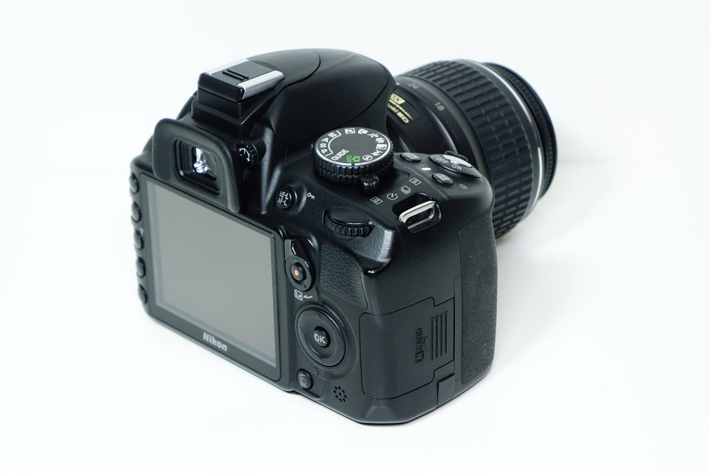 Nikon D3100 Obiettivo DX 18-55mm ED G II - BORSA 6415 SCATTI - Garanzia 12 mesi