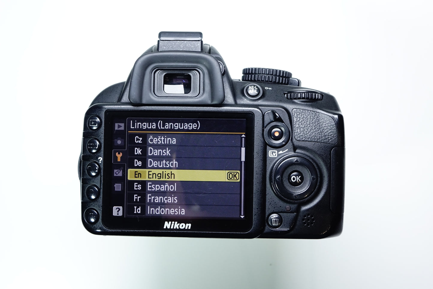 Nikon D3100 Obiettivo DX 18-55mm ED G II - BORSA 6415 SCATTI - Garanzia 12 mesi