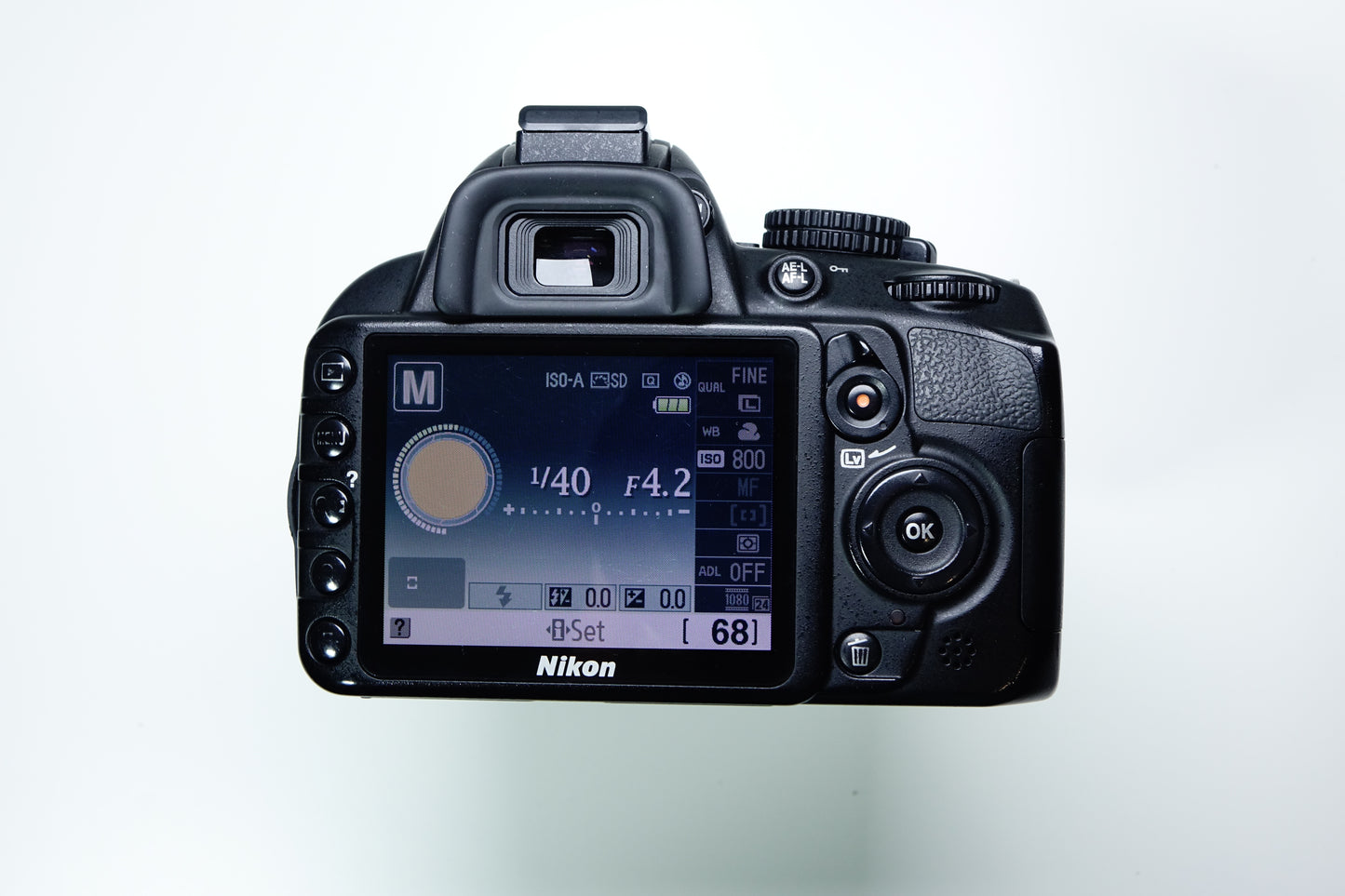 Nikon D3100 Obiettivo DX 18-55mm ED G II - BORSA 6415 SCATTI - Garanzia 12 mesi