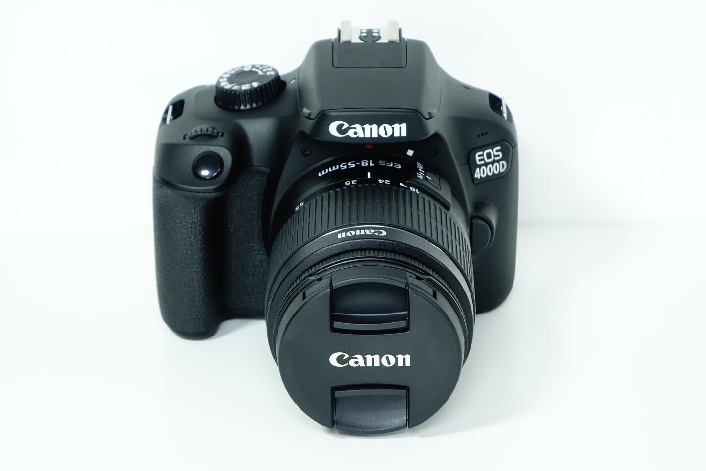 Canon EOS 4000D 18MP Obiettivo 18-55mm III Borsa - 293 SCATTI - Garanzia 12 mesi