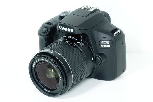 Canon EOS 4000D 18MP Obiettivo 18-55mm III Borsa - 293 SCATTI - Garanzia 12 mesi