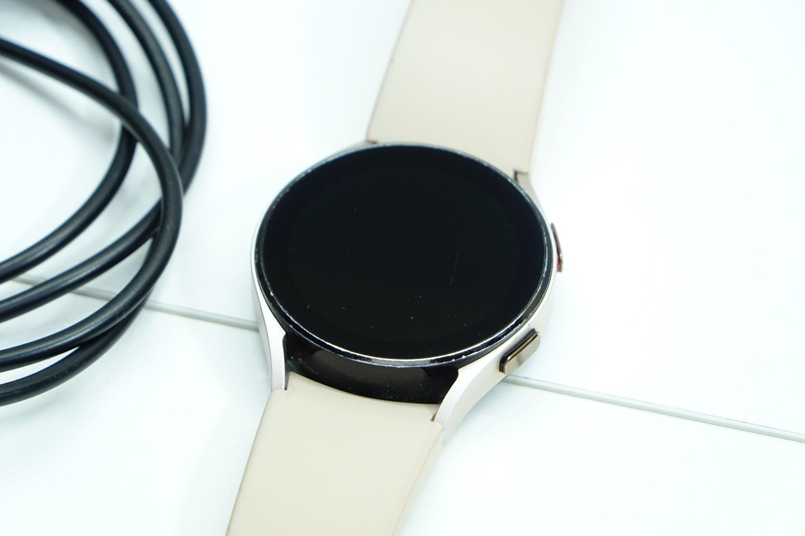 Samsung Galaxy Watch 4 SM-R860 40mm Gold GPS WiFi Bluetooth